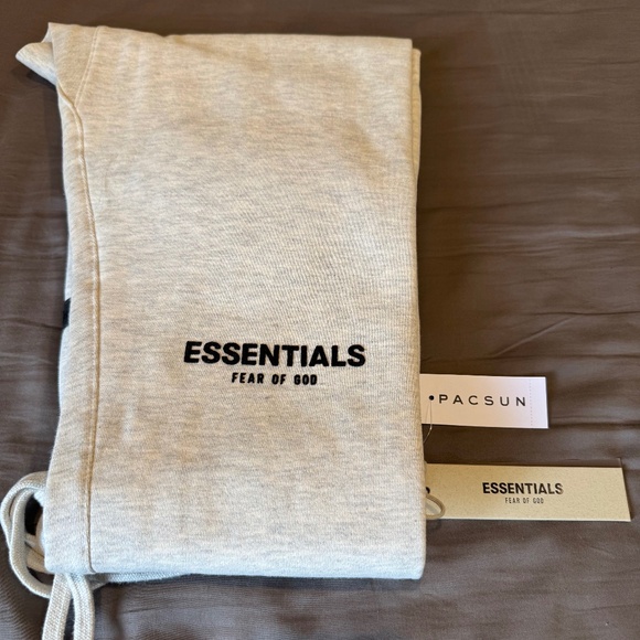 Essentials Fear of God - S22 Sweatpants - Light Oatmeal - All Size - Picture 1 of 7